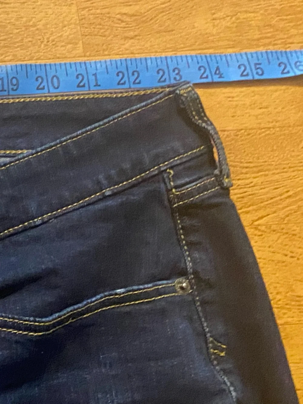 Torrid size 28 Bermuda Shorts Vintage Stretch Denim Mid Rise Indigo Dadcore
